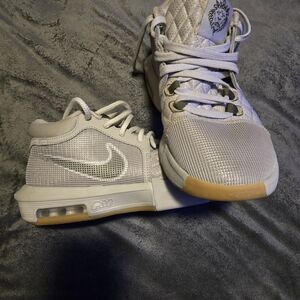 Nike Light Gray Sneakers